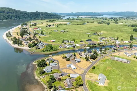268 S Welcome Slough Road Cathlamet WA 98612