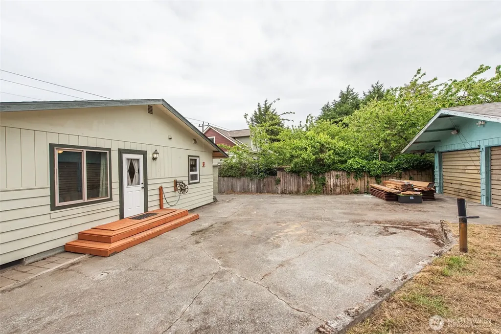 616 E Lauridsen Boulevard Port Angeles WA 98362