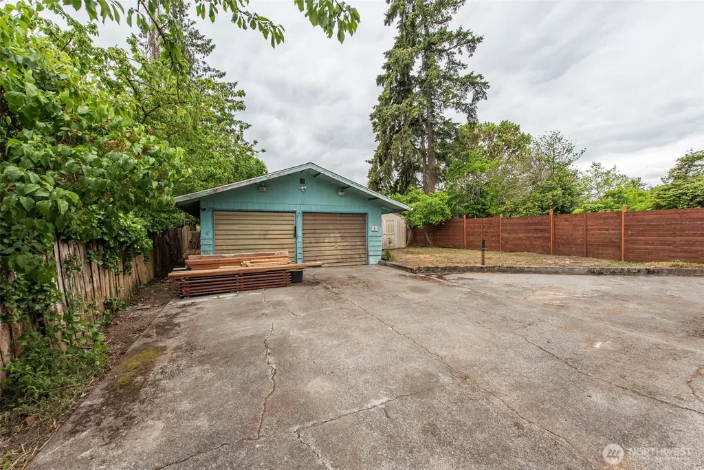 616 E Lauridsen Boulevard Port Angeles WA 98362