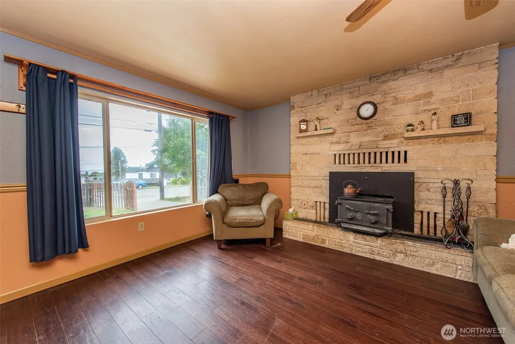 616 E Lauridsen Boulevard Port Angeles WA 98362