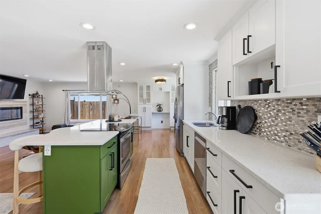 15305 47th Place W Lynnwood WA 98087