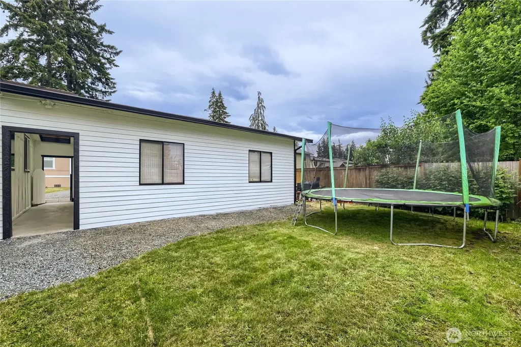 106 119th Street SE Everett WA 98208