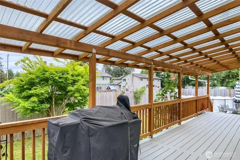 106 119th Street SE Everett WA 98208