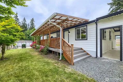 106 119th Street SE Everett WA 98208