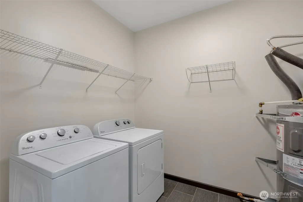 1025 S 59th Street Tacoma WA 98408