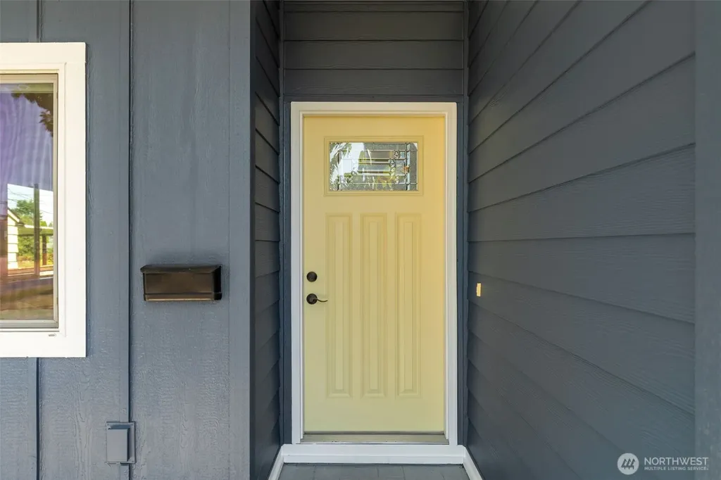 1025 S 59th Street Tacoma WA 98408