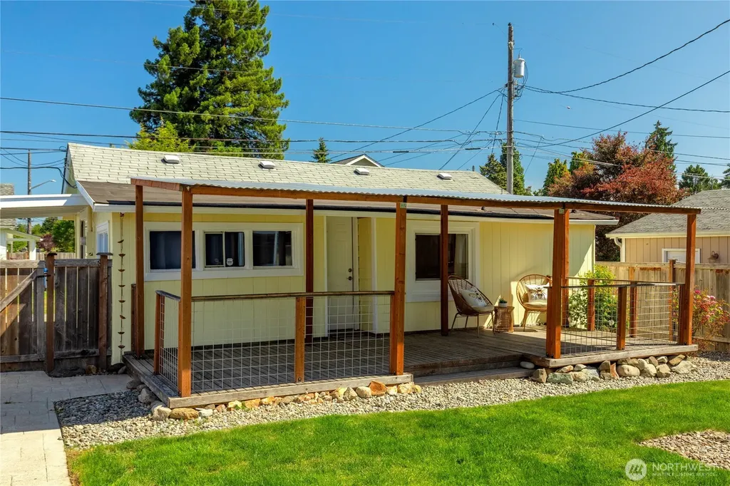 1025 S 59th Street Tacoma WA 98408