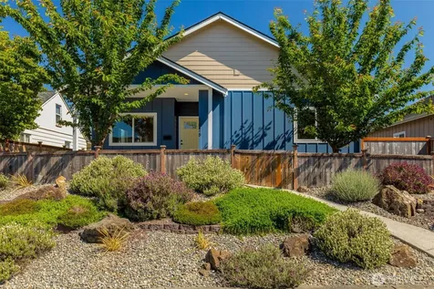 1025 S 59th Street Tacoma WA 98408