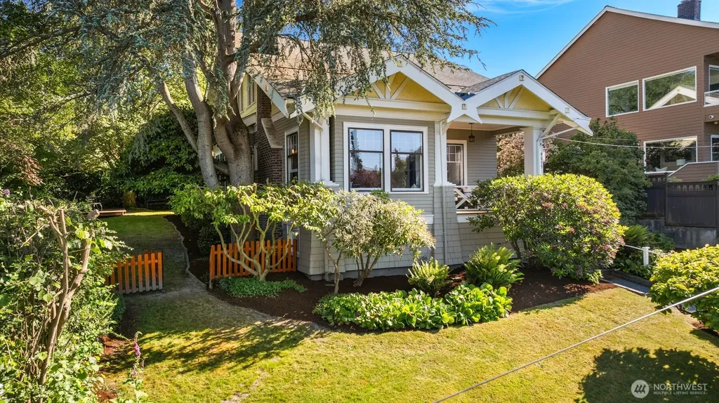 4055 SW Holgate Street Seattle WA 98116