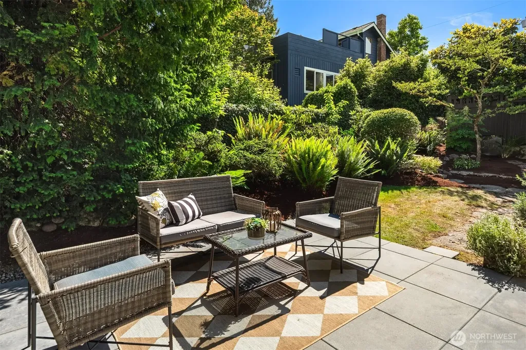 4055 SW Holgate Street Seattle WA 98116