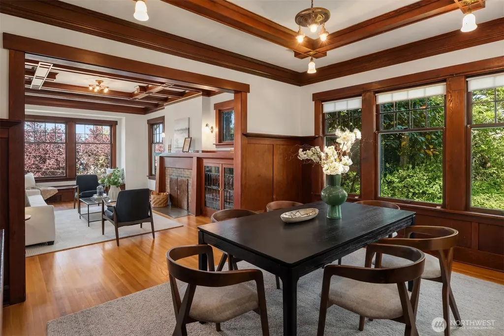 4055 SW Holgate Street Seattle WA 98116