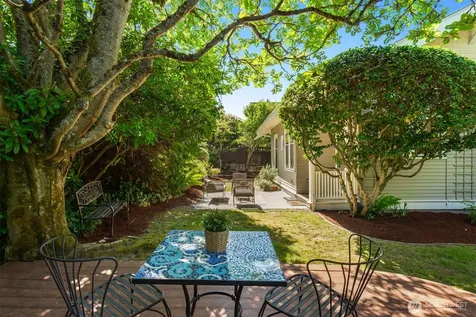 4055 SW Holgate Street Seattle WA 98116