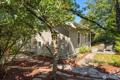 4055 SW Holgate Street Seattle WA 98116