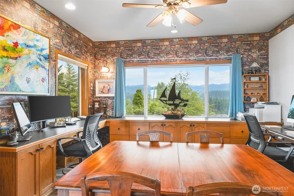 184 Dow Ridge Drive N Eatonville WA 98328