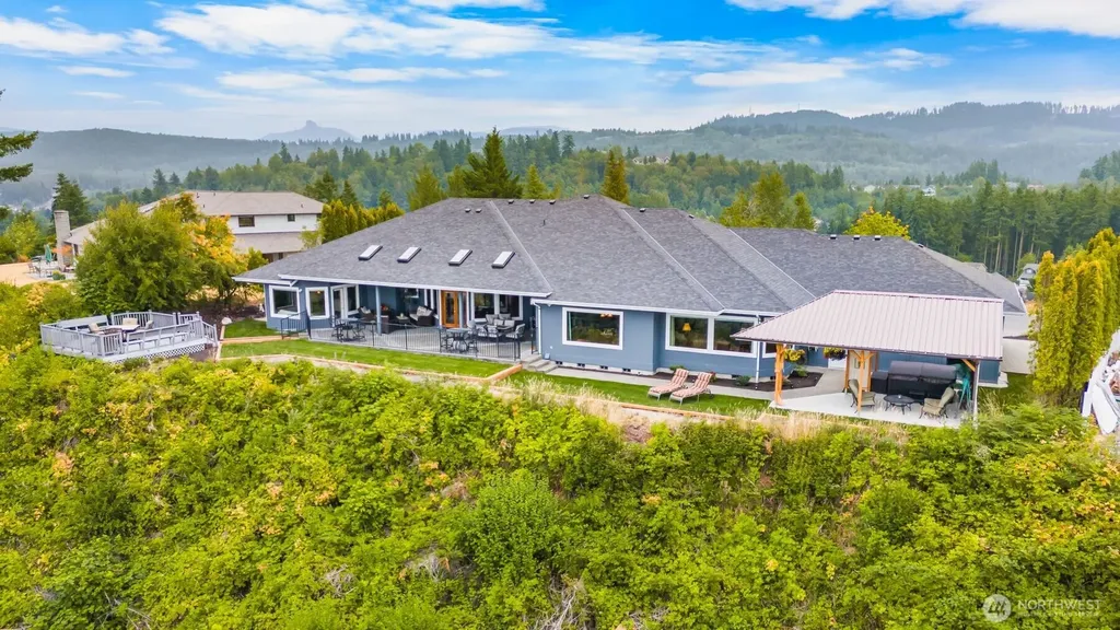 184 Dow Ridge Drive N Eatonville WA 98328
