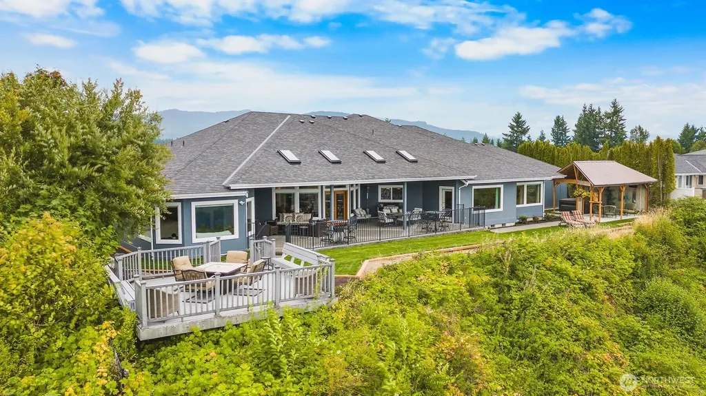 184 Dow Ridge Drive N Eatonville WA 98328
