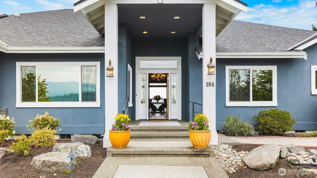 184 Dow Ridge Drive N Eatonville WA 98328