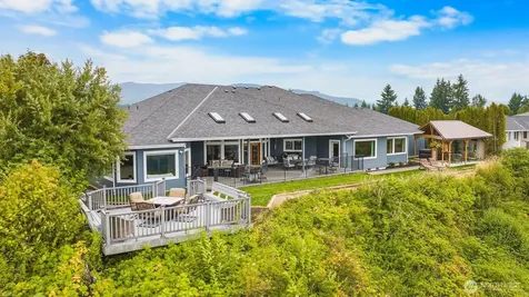 184 Dow Ridge Drive N Eatonville WA 98328