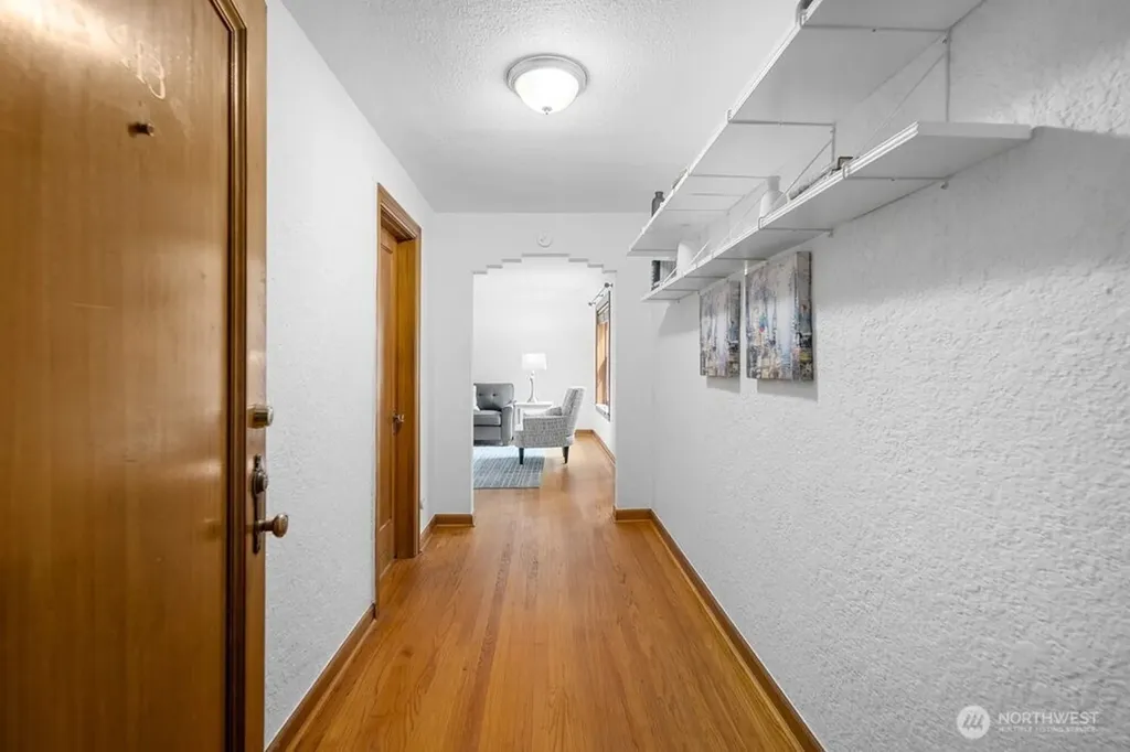 519 W Roy Street Seattle WA 98119