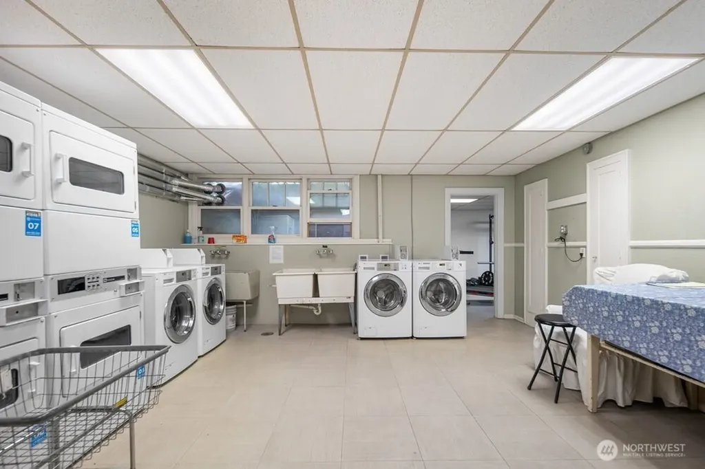 519 W Roy Street Seattle WA 98119