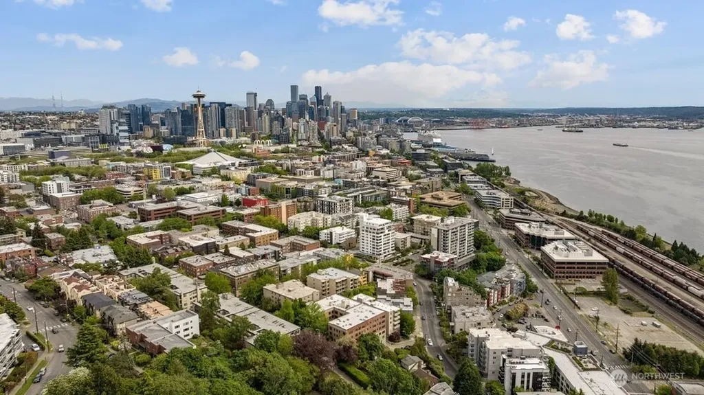 519 W Roy Street Seattle WA 98119