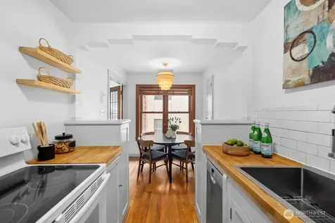 519 W Roy Street Seattle WA 98119