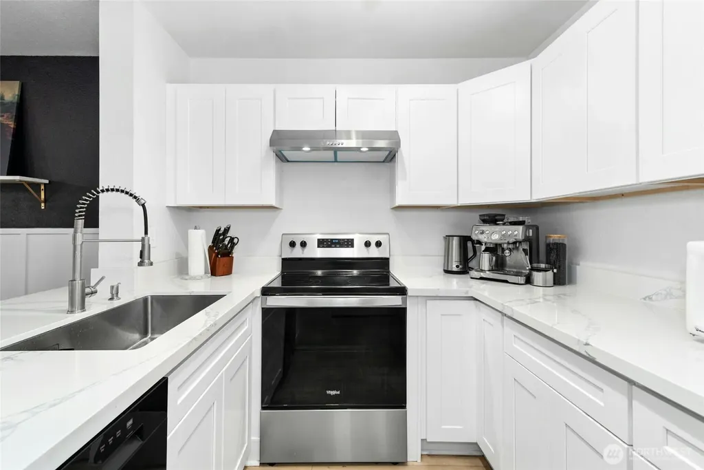 17300 91st Avenue NE Bothell WA 98011