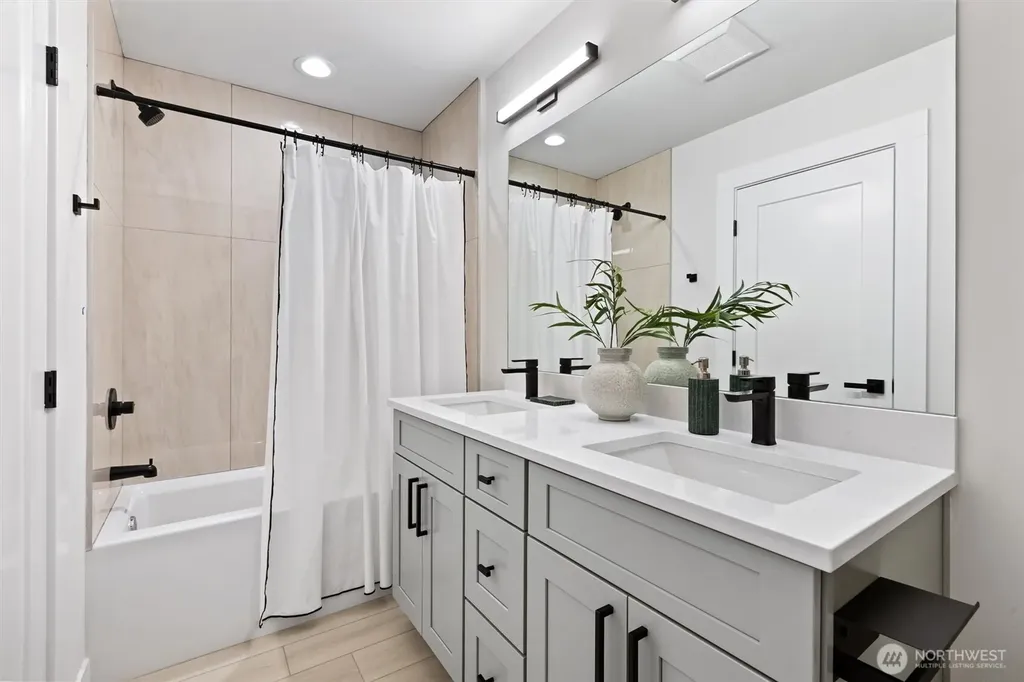 7103 210 Street SW Edmonds WA 98026