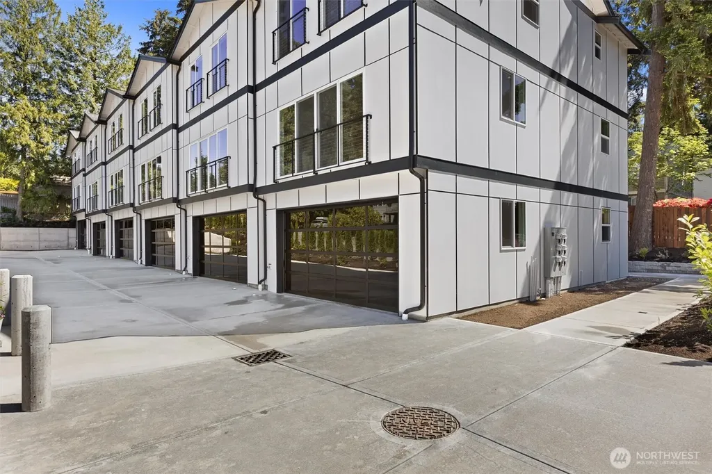 7103 210 Street SW Edmonds WA 98026