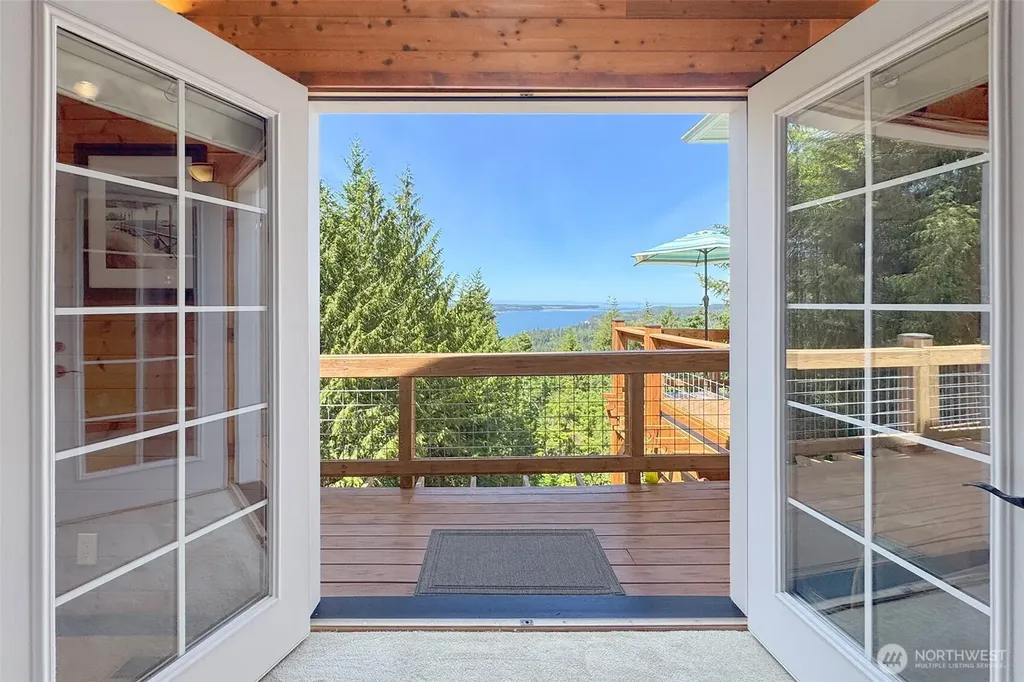 114 Howard Heights Road Sequim WA 98382