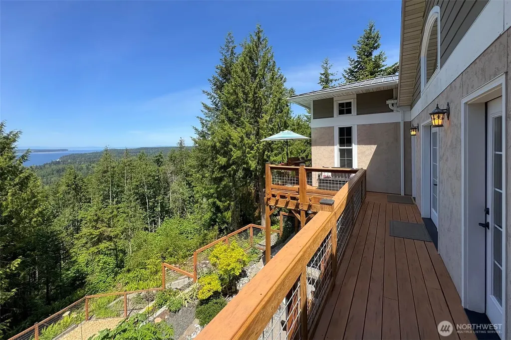 114 Howard Heights Road Sequim WA 98382