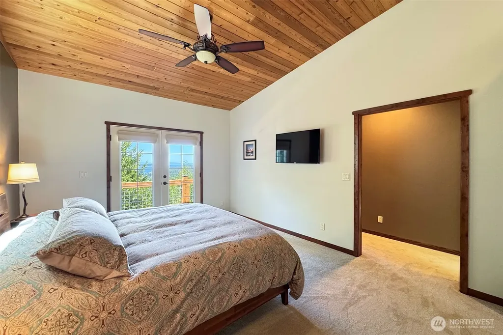 114 Howard Heights Road Sequim WA 98382