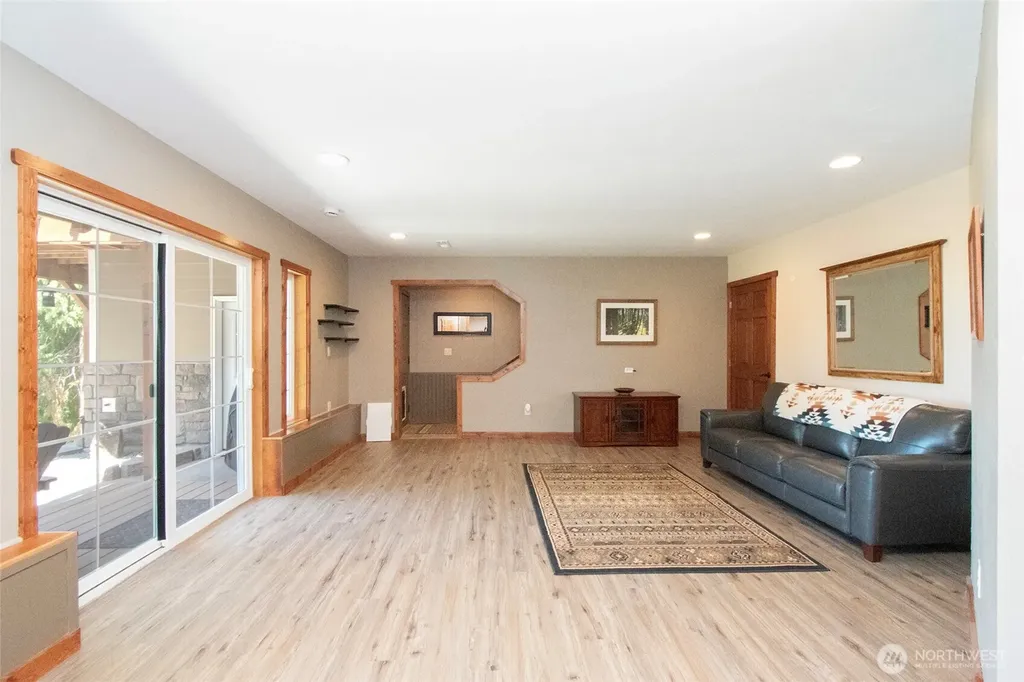 114 Howard Heights Road Sequim WA 98382