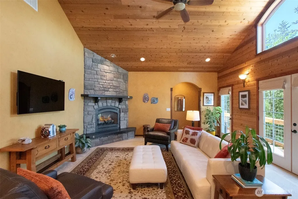 114 Howard Heights Road Sequim WA 98382