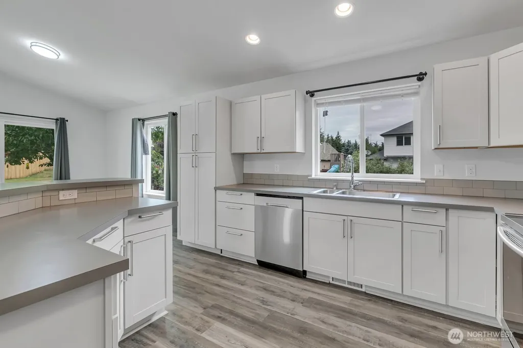 7215 36th Street W University Place WA 98466
