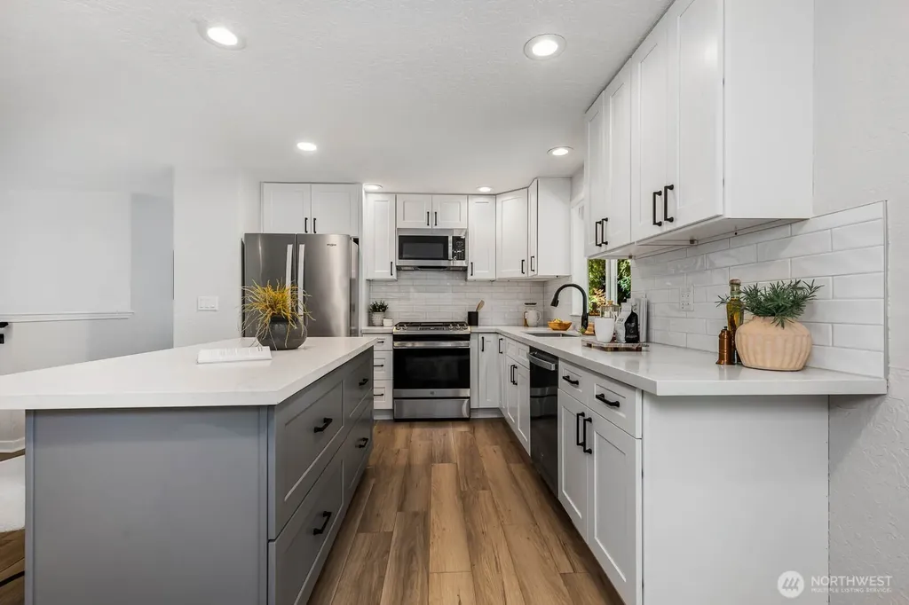 17378 NE 160th Street Woodinville WA 98072