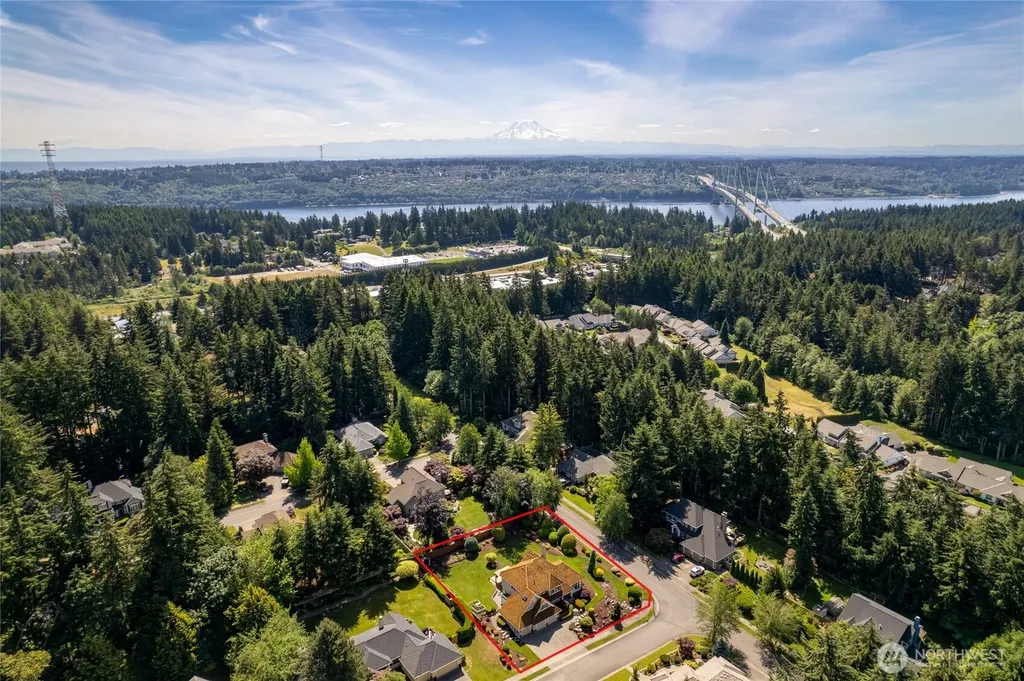 2813 20th Ave Court NW Gig Harbor WA 98335