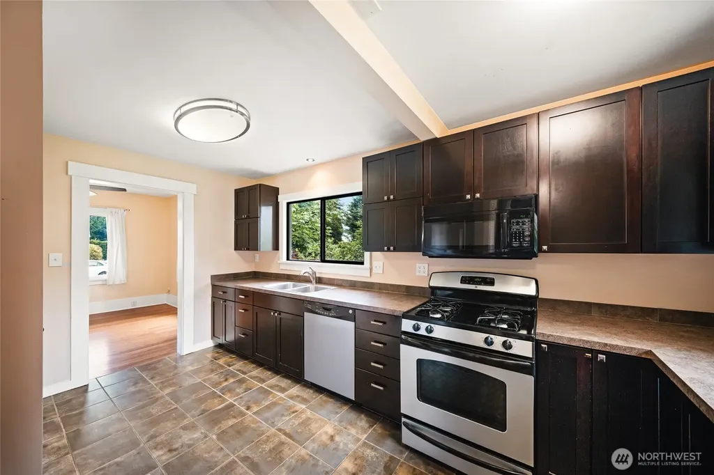 1219 9th Avenue SW Olympia WA 98502