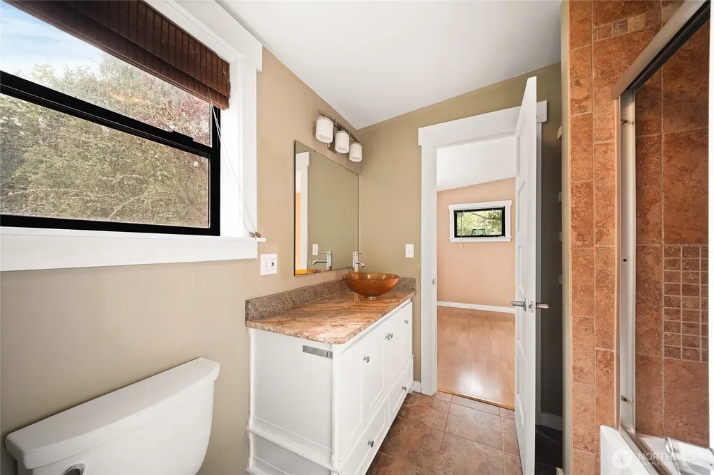 1219 9th Avenue SW Olympia WA 98502