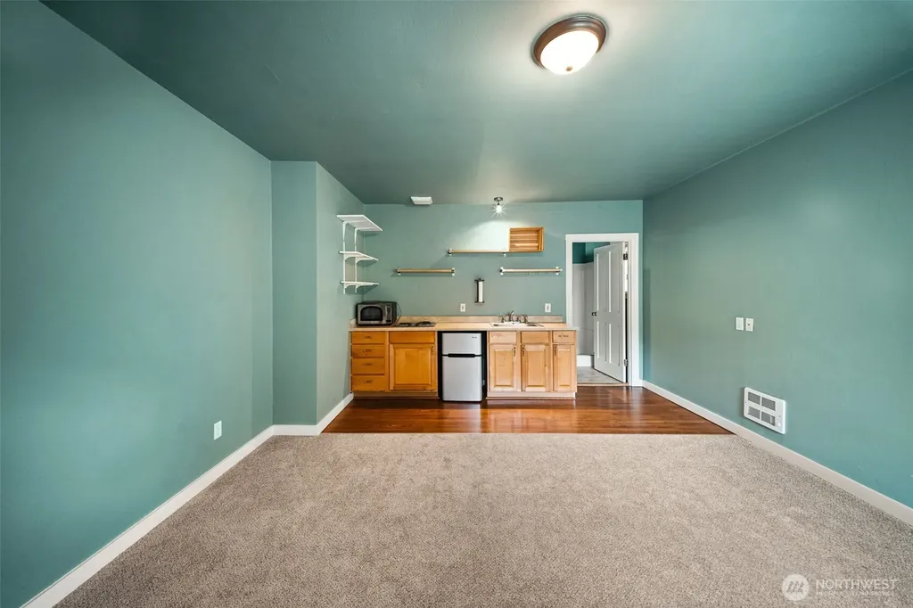 1219 9th Avenue SW Olympia WA 98502
