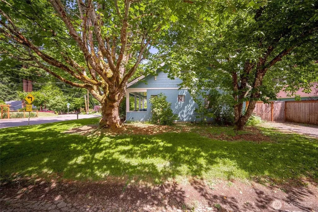 1219 9th Avenue SW Olympia WA 98502