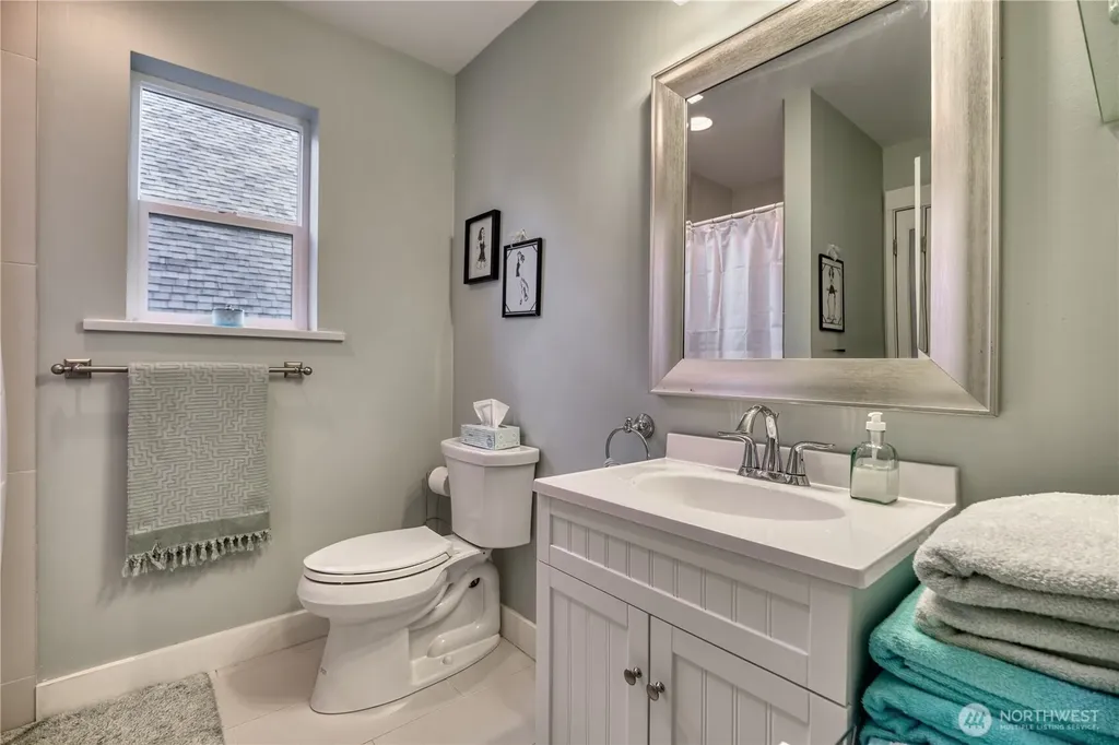177 Bay View Drive Point Roberts WA 98281