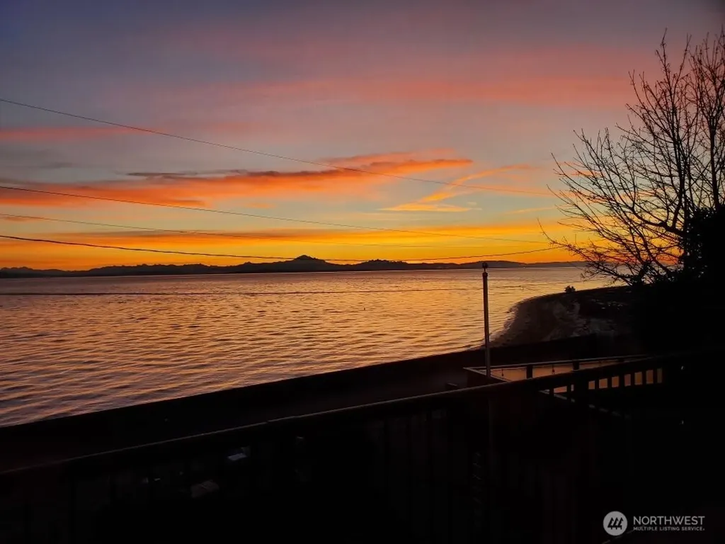 177 Bay View Drive Point Roberts WA 98281