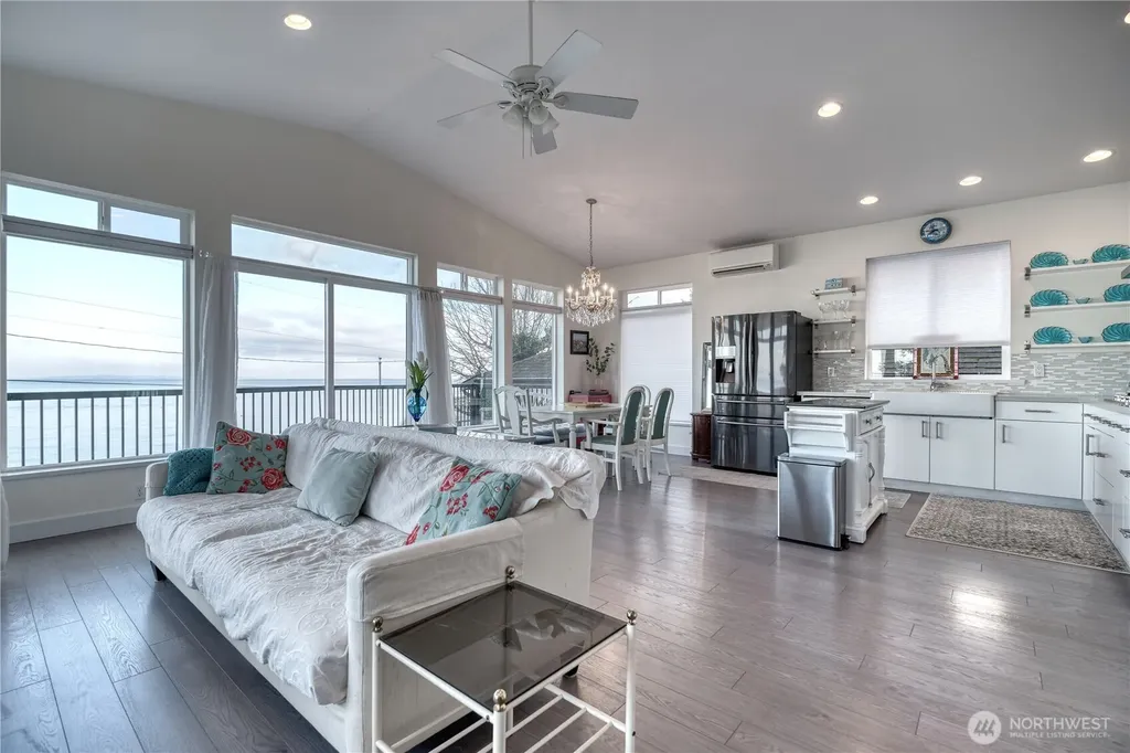 177 Bay View Drive Point Roberts WA 98281