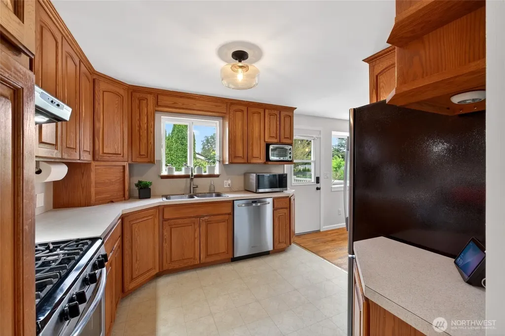 13332 173rd Avenue SE Renton WA 98059