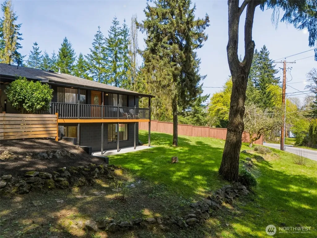1366 SE SE High Ridge Court Port Orchard WA 98367