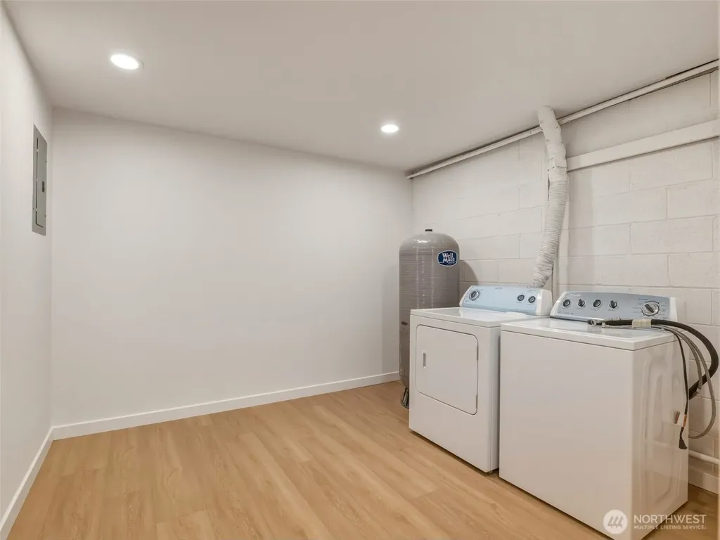 1366 SE SE High Ridge Court Port Orchard WA 98367