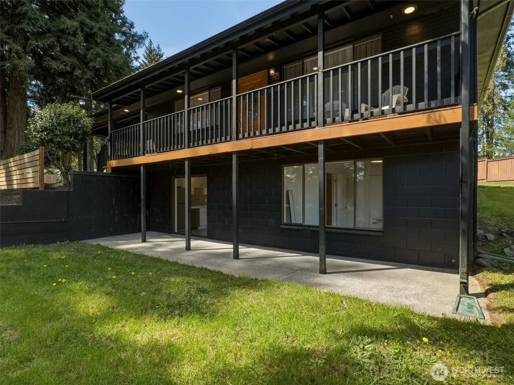 1366 SE SE High Ridge Court Port Orchard WA 98367
