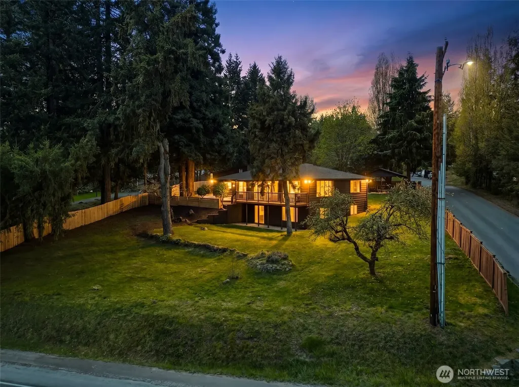 1366 SE SE High Ridge Court Port Orchard WA 98367