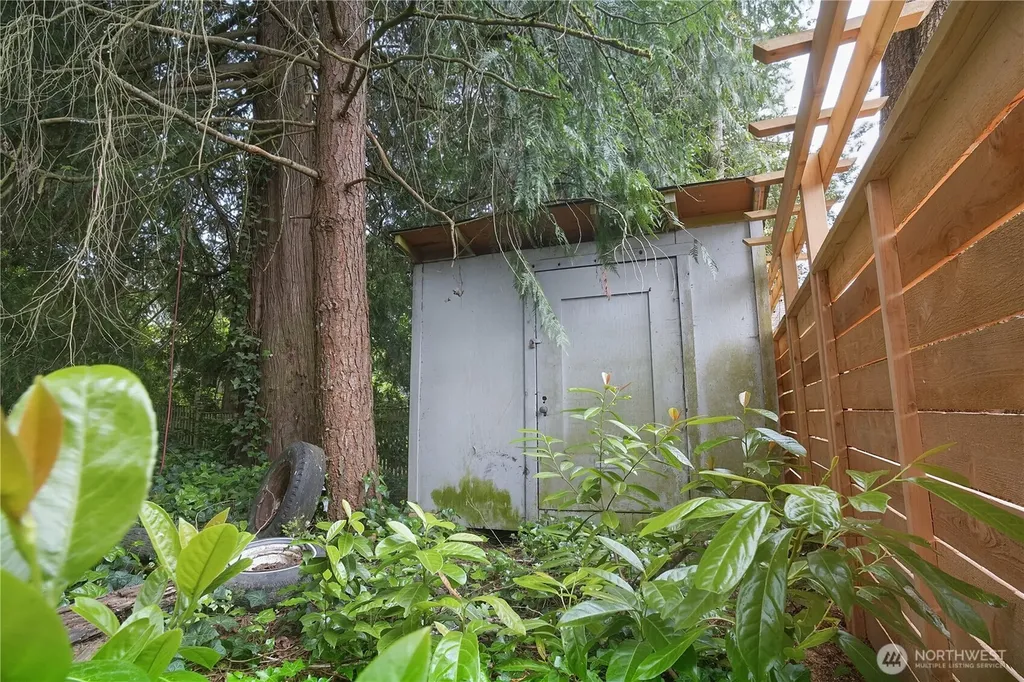 2544 NE 90th Street Seattle WA 98115